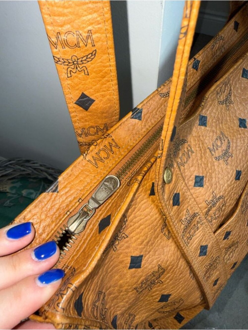 MCM Cognac Large Monogram Logo-Print Leather Shoulder Bag Tote Travel - Picture 4 of 9